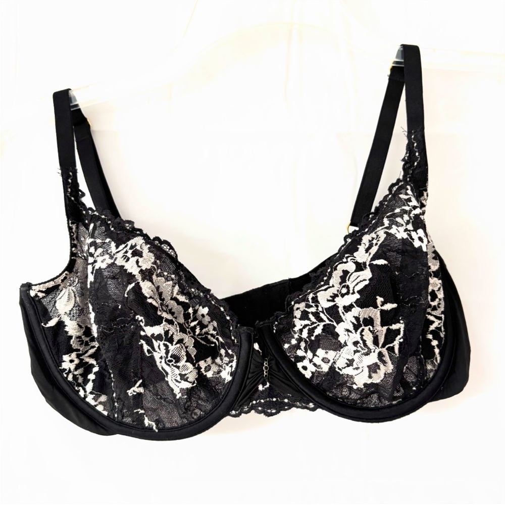 NWOT Victoria's Secret Fabulous Unlined Demi Bra Black White SZ 34DD